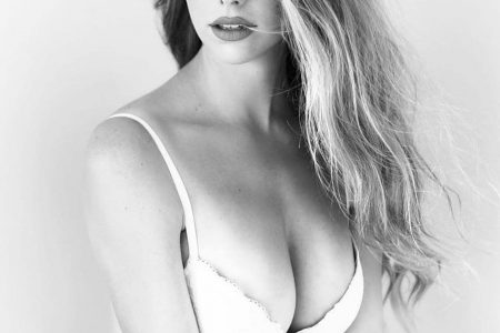 Mature Escort Selda